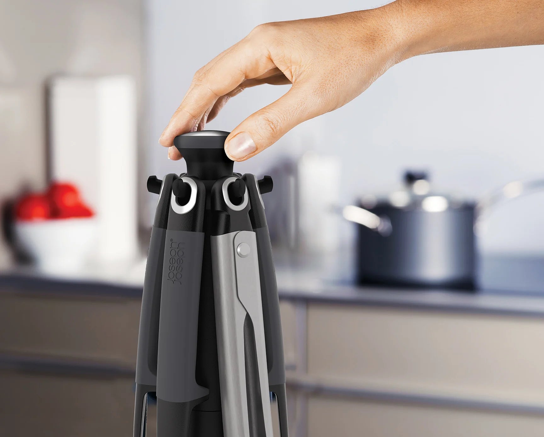 Joseph Joseph -  Elevate™ Set carosello di utensili da 6 pezzi con pinze